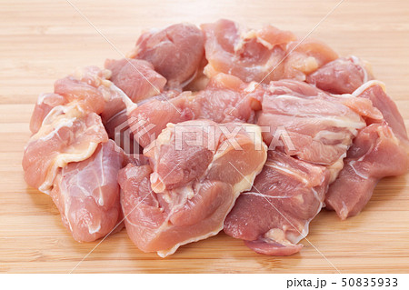 鳥もも肉 50835933