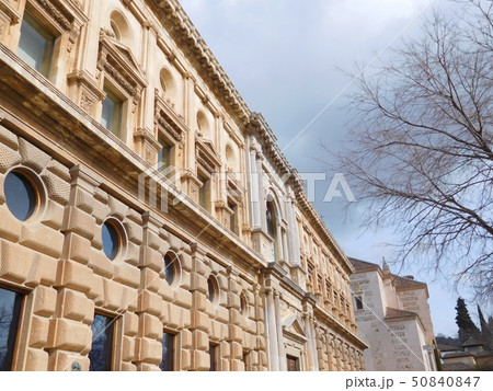 スペイン　アルハンブラ宮殿　カルロス5世宮殿 50840847