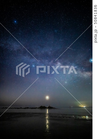 奈多海岸の夜空 50841836