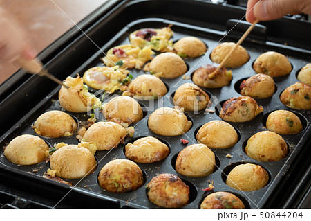 おうちのホットプレートでたこ焼き作り 50844204