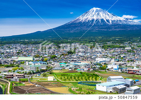 静岡県 富士山と富士市の街並みの写真素材