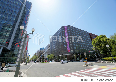 札幌　駅前通り風景（大通公園付近） 50850422