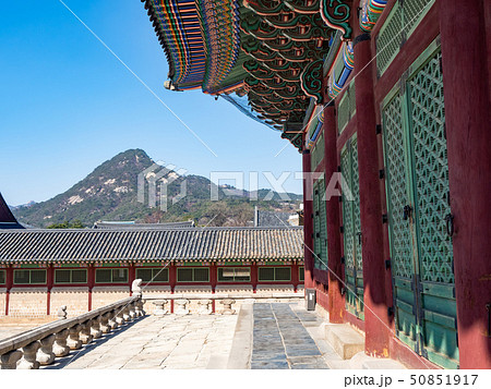 Gyeongbokgung Palace facade 50851917