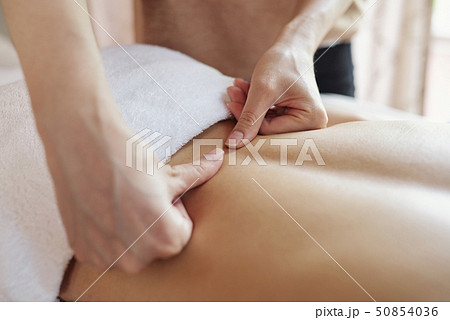 Chiropractor pushing sensitive spots Chiropractor pushing sensitive spots 50854036