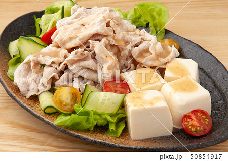 豆腐の冷しゃぶサラダ 50854917