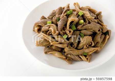 沖縄料理 豚中身イリチャー(豚中身の炒め物) 沖縄料理 豚中身イリチャー(豚中身の炒め物) 50857598