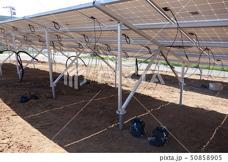太陽光発電所工事現場 50858905