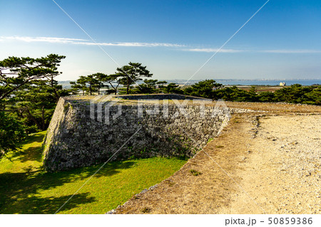 一の郭 城壁の上　座喜味城 沖縄 50859386