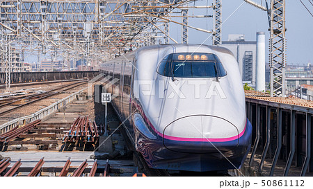 東北 上越 北陸 長野 新幹線 車両の写真素材