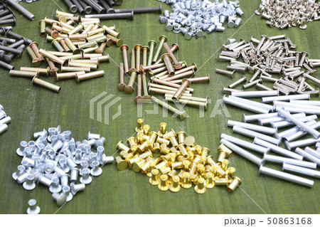 The round head rivets ; manufacturing process 50863168