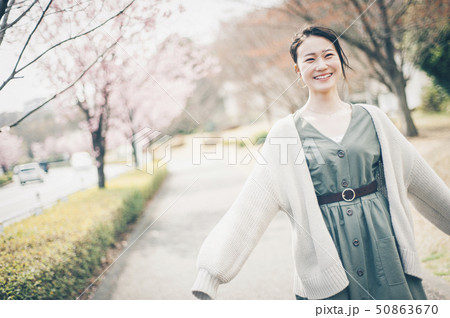 春 女性ポートレート 春 女性ポートレート 50863670