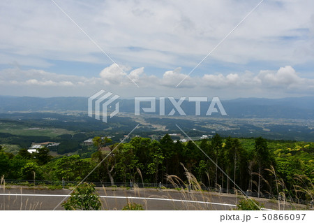 えびの盆地一望　白鳥展望台 50866097