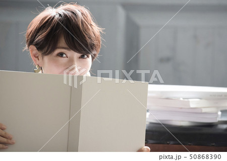 女性 本 女性 本 50868390
