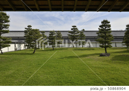 武家屋敷の庭園 50868904