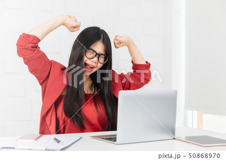 Business woman working 50868970