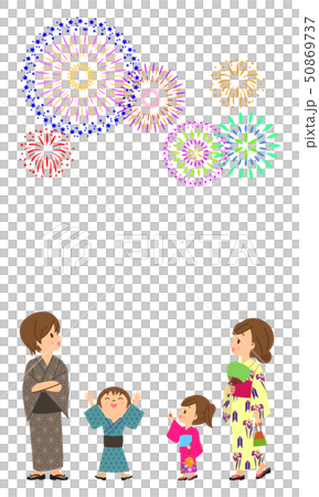 浴衣で打ち上げ花火を見る親子　01 50869737
