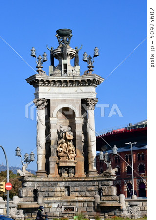 バルセロナ スペイン広場のモニュメントの写真素材 バルセロナ スペイン広場のモニュメントの写真素材