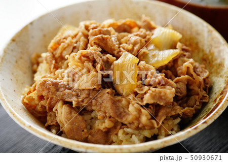 牛丼 50930671