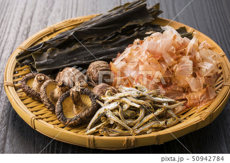 出汁の食材 50942784