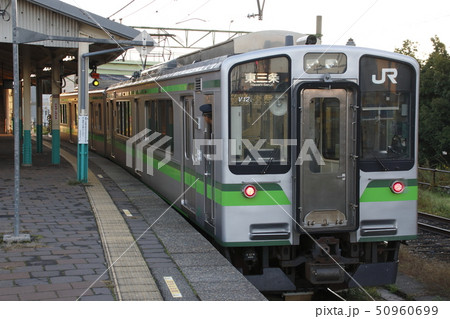 弥彦線E127系（吉田駅） 50960699