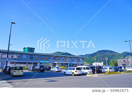 北海道留萌市にある留萌本線の留萌駅の風景 50962075