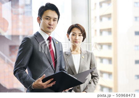 2人の弁護士 50968473