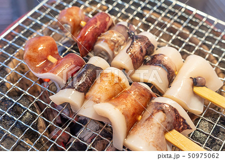 イカ_炭火焼き(炭焼き・網焼き・七輪・一人・宅飲み・バーベキュー・BBQ・焼肉・牛肉 イカ_炭火焼き(炭焼き・網焼き・七輪・一人・宅飲み・バーベキュー・BBQ・焼肉・牛肉 50975062
