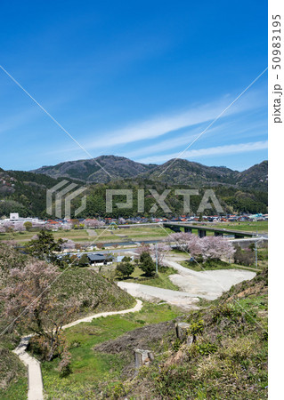 山城 月山富田城下 春 山城 月山富田城下 春 50983195