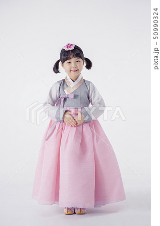 Children dress up in rainbow-colored Hanbok 088 50990324