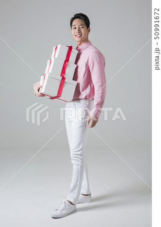 Attractive young man. sale, shopping, fashion, and style concept photo 508 Attractive young man. sale, shopping, fashion, and style concept photo 508 50991672