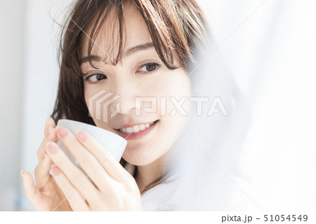 女性 ライフスタイル ティータイム 女性 ライフスタイル ティータイム 51054549