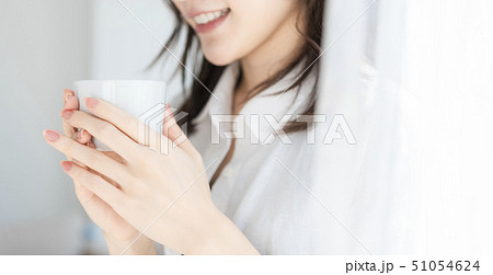 女性 ライフスタイル ティータイム 女性 ライフスタイル ティータイム 51054624