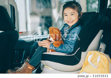 子供　車　チャイルドシート 51055633