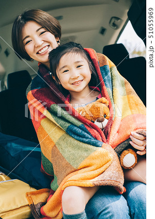 家族　車　キャンプ 51055969