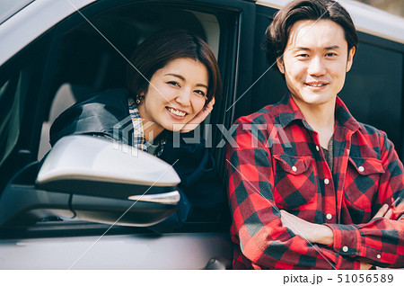 家族　車　ドライブ 51056589