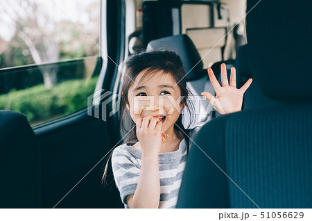 子供　車　ライフスタイル 51056629