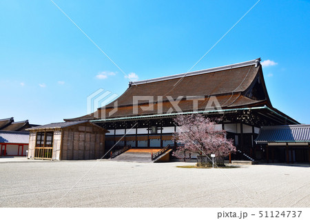 京都御苑　紫宸殿 51124737