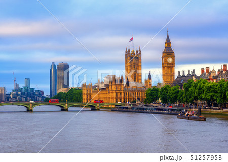 写真素材: London, England, view over Thames