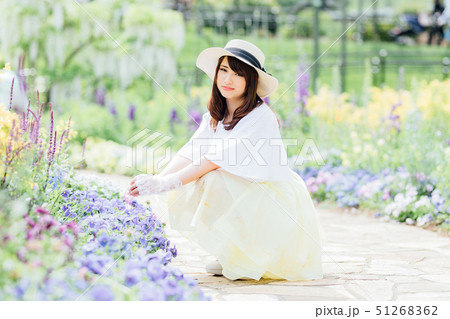 女性 ポートレート 女性 ポートレート 51268362