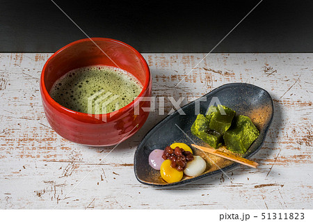 抹茶の和スイーツ　traditional Japanese Sweet taste desert 51311823
