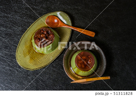 抹茶の和スイーツ　traditional Japanese Sweet taste desert 51311828