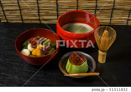 抹茶の和スイーツ　traditional Japanese Sweet taste desert 51311832