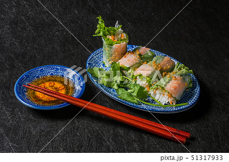 生春巻き　ベトナム料理　Vietnamese variety 51317933