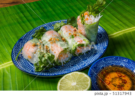 生春巻き　ベトナム料理　Vietnamese variety 51317943