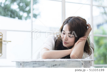 女性 ライフスタイル 体調不良 女性 ライフスタイル 体調不良 51335199