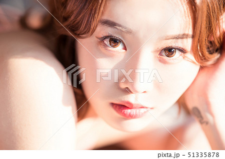 女性　ビューティー 51335878