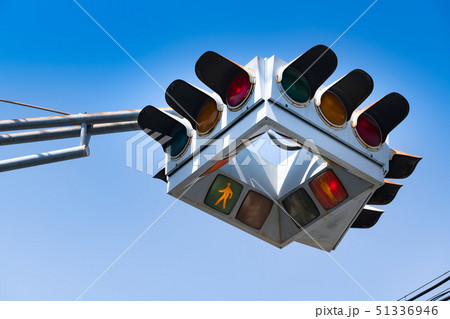 交通信号機UFO信号機懸垂型信号機 交通信号機UFO信号機懸垂型信号機 51336946