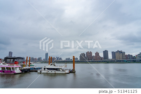 台湾・淡水のほとり・大稲埕 51341125