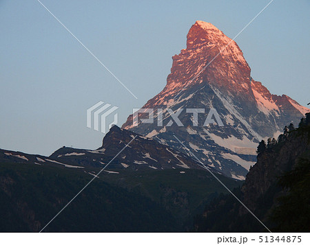 マッターホルンの朝焼け 51344875