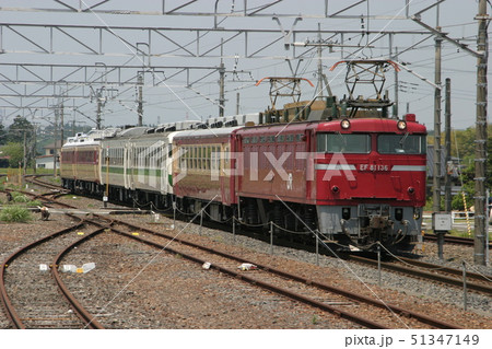 鉄道博物館向け展示車両輸送列車（EF81牽引、蒲須坂駅にて） 51347149